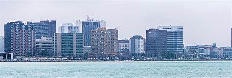 Downtown Windsor Canada City Skyline Across River In Spring Wint ...