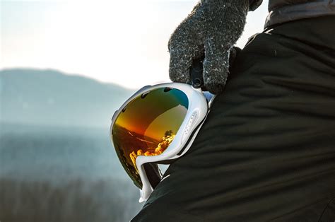 The Best Snowboard Goggles - FULL 2021 BUYER'S GUIDE!