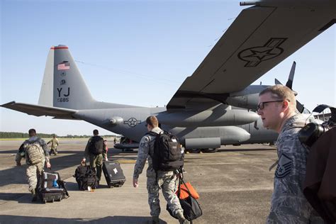 Behind the scenes: Yokota supports Nepal > Air Force > Article Display