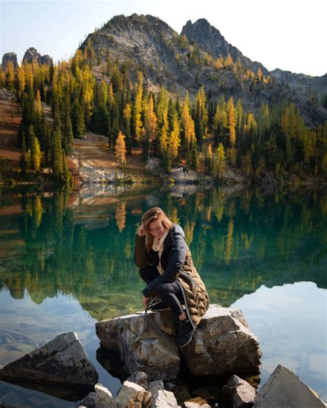 The Best Golden Larch Hiking Trails In Washington State - Jess Wandering