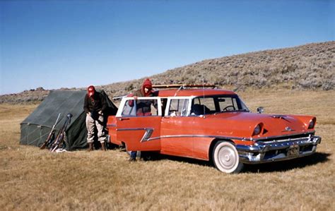 35 Old Snaps Show People With Their Station Wagons in the 1960s ...