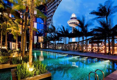 Crowne Plaza Changi Airport, an IHG Hotel, Changi : -32% during the day ...