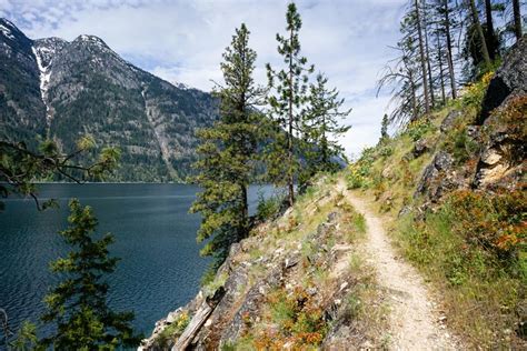 Popular Lake Chelan Hiking Trails Near Kelly's Resort