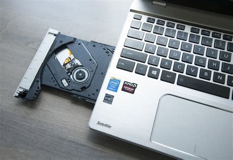 8 Best Laptops With DVD Drive – 2021