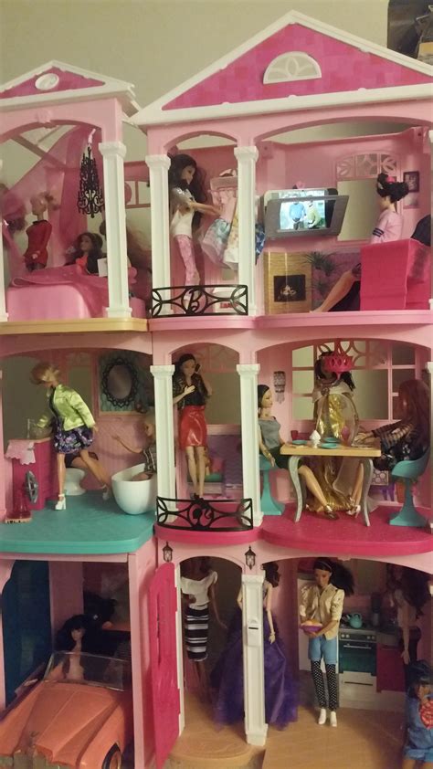 Got a Barbie dream house last week from Target for only $65! : r/Barbie