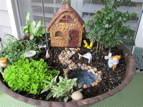 15 Fabulous Fairy Garden Ideas - Live DIY Ideas