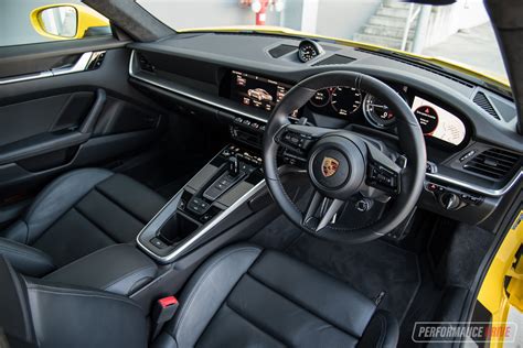 2020 Porsche 911 Carrera 4S review (video) – PerformanceDrive