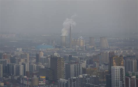 China issues second smog "red alert" over Beijing air pollution in a ...