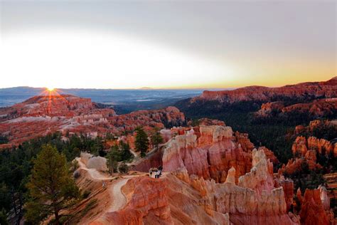 Sunrise Point, Bryce Canyon - taken by Martin Lawrence