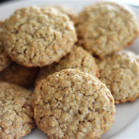 Soft Oatmeal Cookies