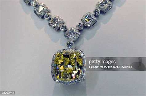 3,361 Tiffany Diamond Stock Photos, High-Res Pictures, and Images ...