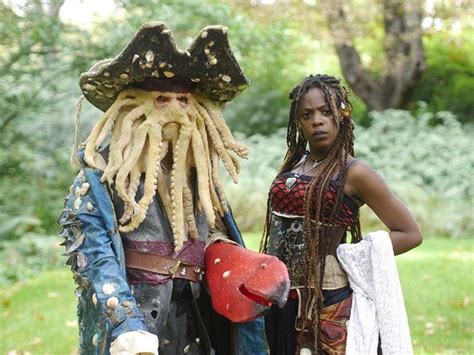 Davy Jones and Calypso cosplay | Piratas del caribe, Disfraz de davy ...