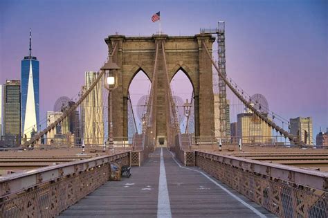 How to Enjoy a Brooklyn Bridge Sunrise Experience | Walk, Photos & Tips