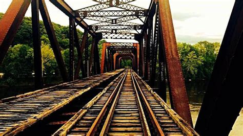 Indiana man accused of stealing, selling railroad bridge | FOX 2