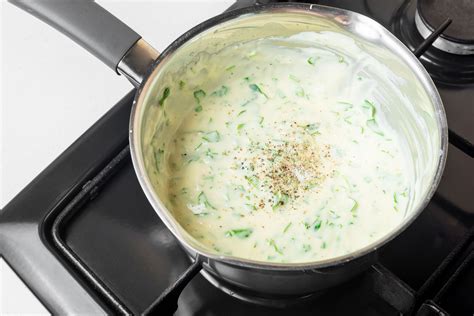 How to Make a Traditional English Parsley Sauce | Recipe | Parsley ...