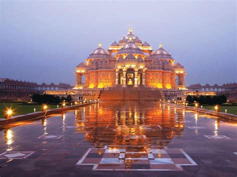 Akshardham: World's Largest Hindu Temple