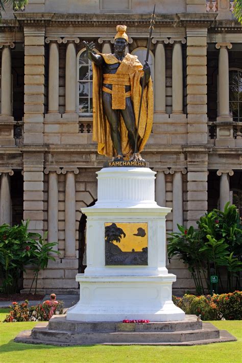 Statue of King Kamehameha in Honolulu, Hawaii, USA. | Visit hawaii ...