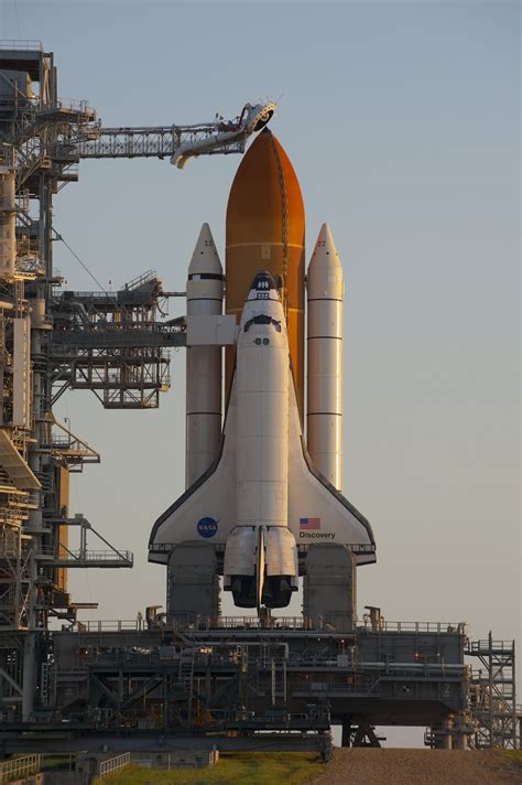 ESA - Space Shuttle Discovery on the launch pad