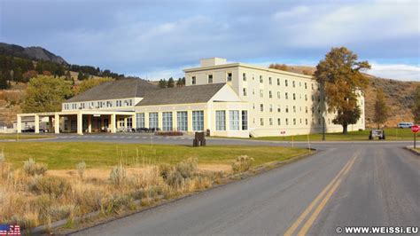 Mammoth Hot Springs Hotel and Cabins – Weissi's Home