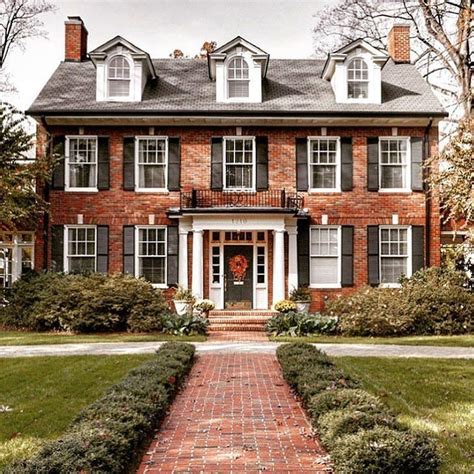 34 Impressive Brick House Exterior Design Ideas That You Definitely ...