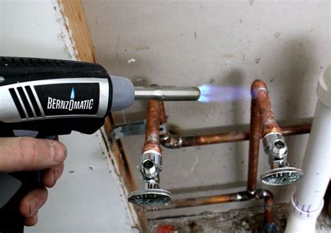 Using Propane or MAP Gas for Sweating or Soldering Copper Pipe - PTR