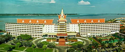 History of Hotel Cambodiana Phnom Penh · Willimann Cyberhome