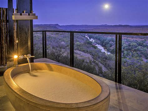 Luxurious hotel rooms with bathtubs and spectacular views