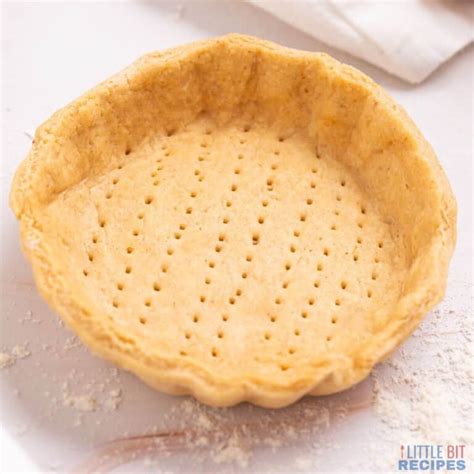 Mini Pie Crust | Little Bit Recipes