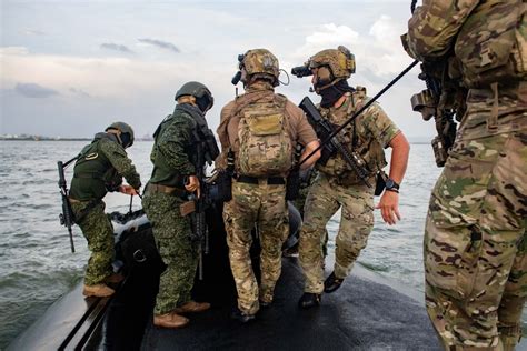 DVIDS - News - Navy SEALs Enhance Maritime Dominance with Partner Forces in Colombia