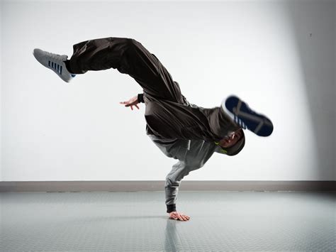 Breakdance Wallpapers - Top Free Breakdance Backgrounds - WallpaperAccess