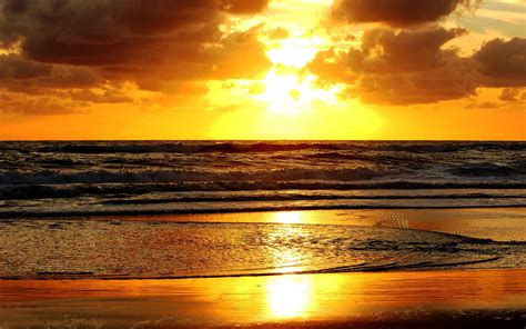 #Beachsunset #Beautifulscenery #Nature | Beach sunset wallpaper, Beach ...