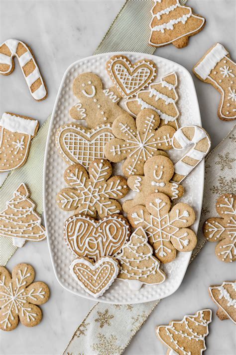 Decorated Christmas Cookies | Cravings Journal