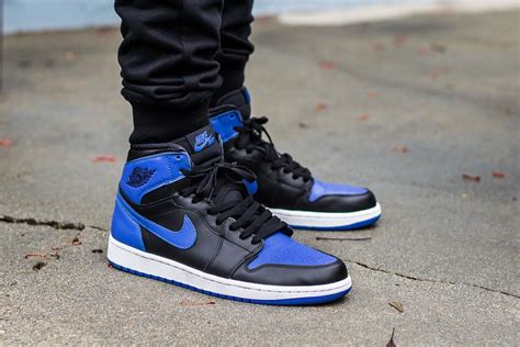 Air Jordan 1 High OG Royal On Feet Sneaker Review | Nike air shoes, Air ...