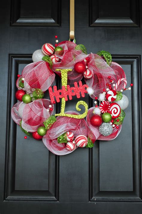 DIY Til We Die: Easy Christmas mesh wreaths!