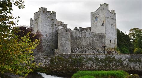 The History of Cahir Castle | The Irish Place