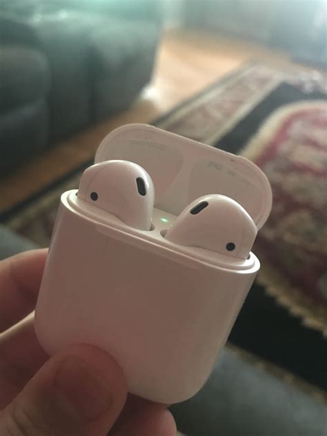 Apple Generation 2 AirPods reviews in Electronics - ChickAdvisor