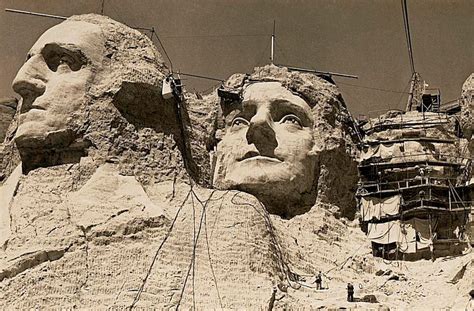 10 Interesting Facts About Mount Rushmore