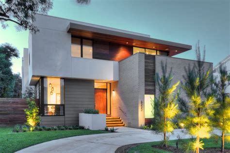 Modern House in Houston From Architectural Firm StudioMET