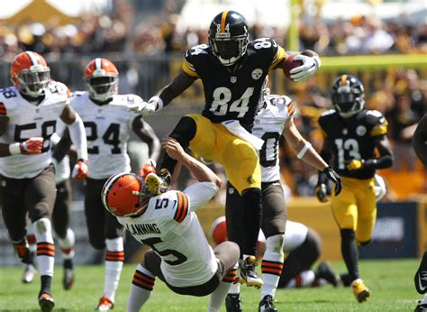 Antonio Brown kicks Browns punter in face at end of punt return