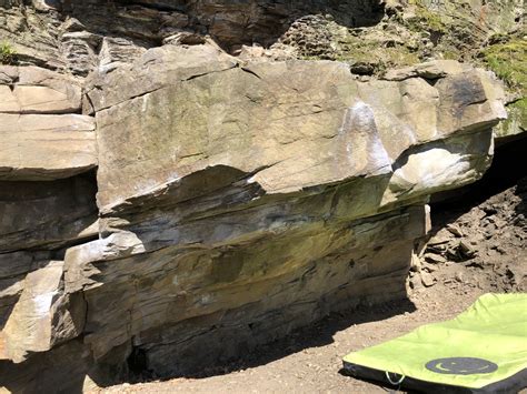 Bouldering in Avalonia - Hunting Peaks