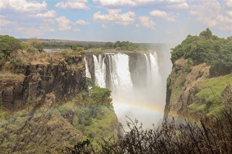 A Guide To Visiting Victoria Falls, Zimbabwe - The Adventures of Nicole