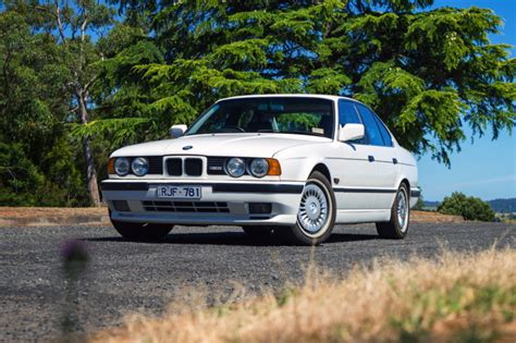 BMW Australia expands Heritage Fleet with 1990 E34 M5