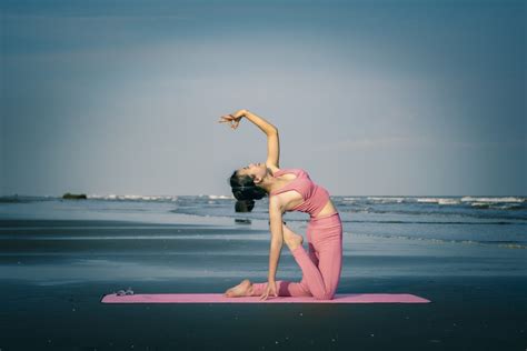 Ardha Ustrasana: Steps, Benefits | Classic Yoga