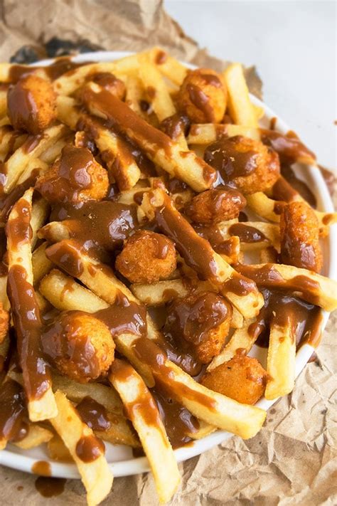 Easy Poutine Recipe - CakeWhiz