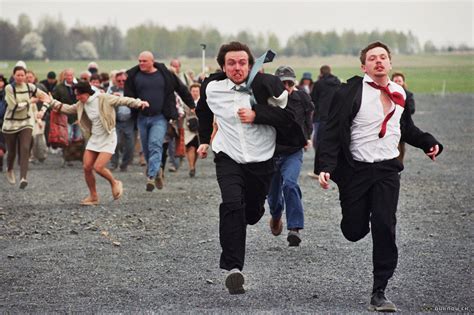 PsBattle: A large group of people running : r/photoshopbattles