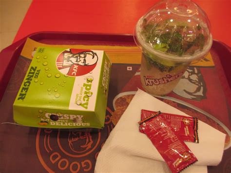 Daily Chaos: Vegetarian menu at KFC India