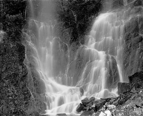 Waterfall black and white by Robby-Robert on DeviantArt