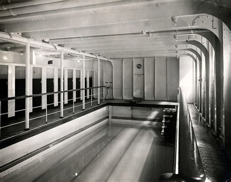 Swimming pool of the Titanic - First class facilities of the RMS ...