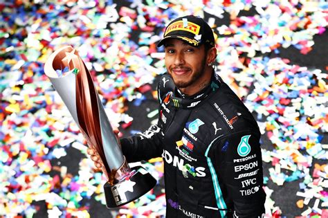 Lewis Hamilton Doesn’t Really Care About Being Knighted - autoevolution