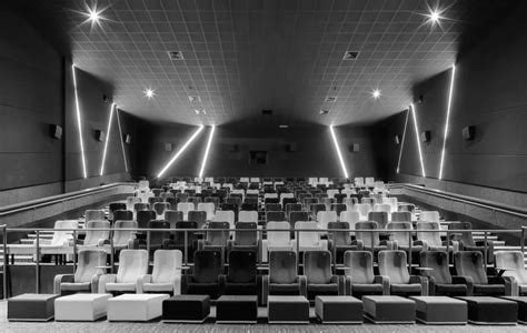 The Light Cinema Sheffield - Kotobuki Seating Intl.